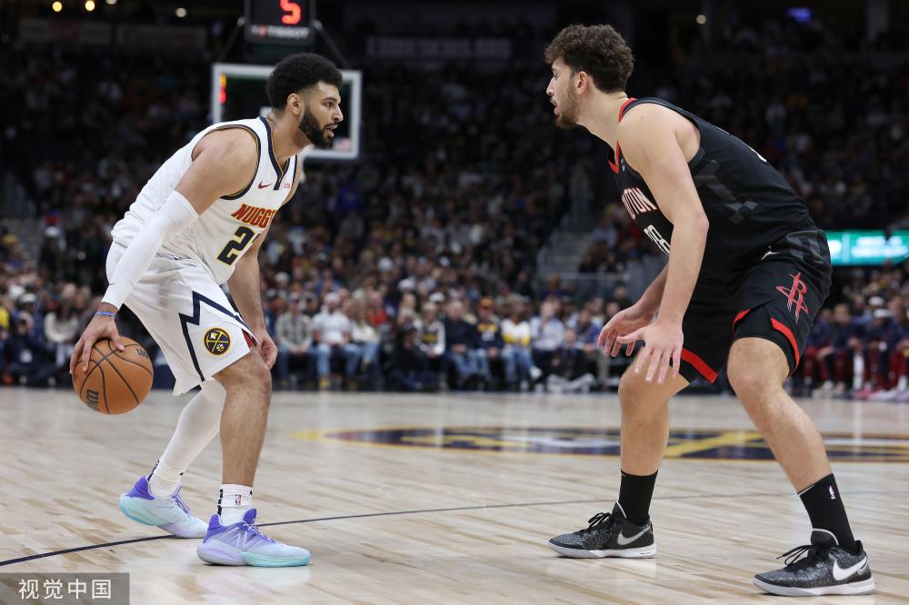 凭借出色的 凭借出色的