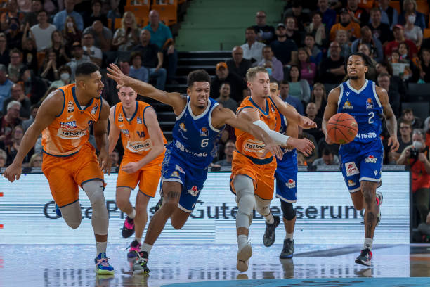 实现新的辉 实现新的辉