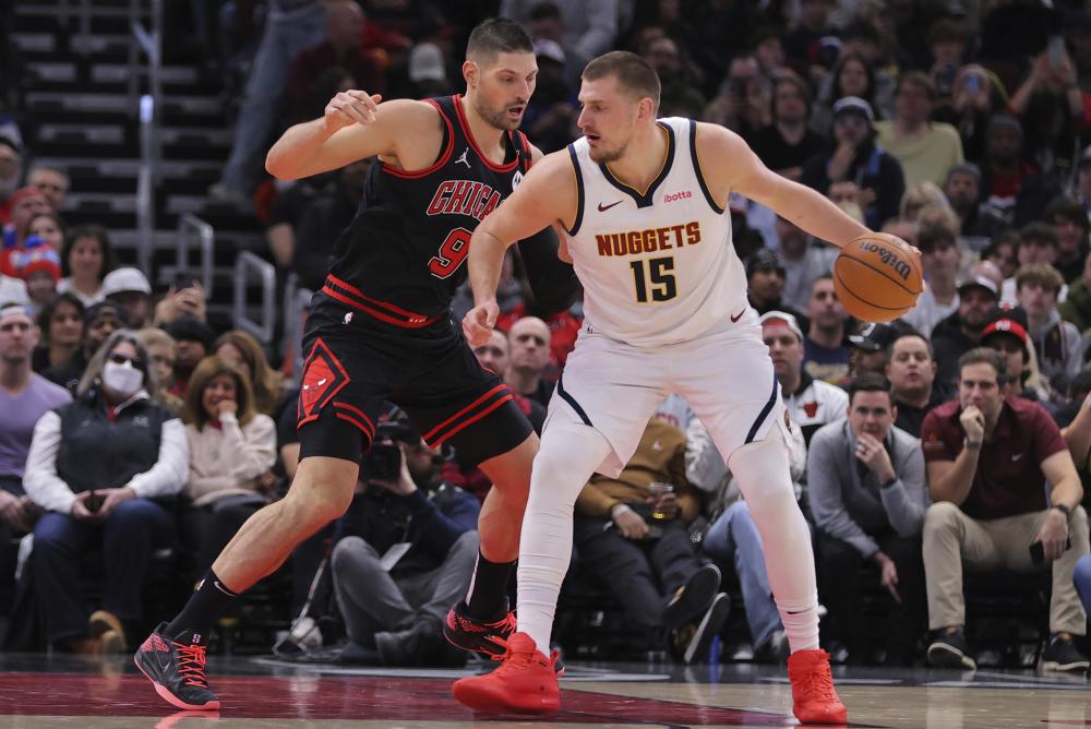 位再攀高峰 位再攀高峰