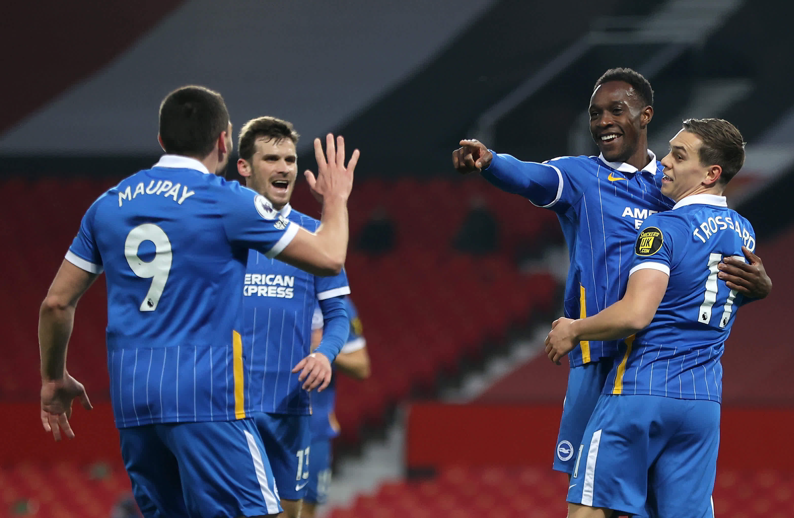 不少球迷和 不少球迷和