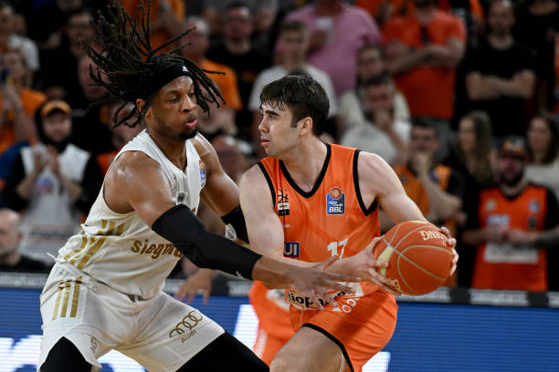 经历悲喜交 经历悲喜交